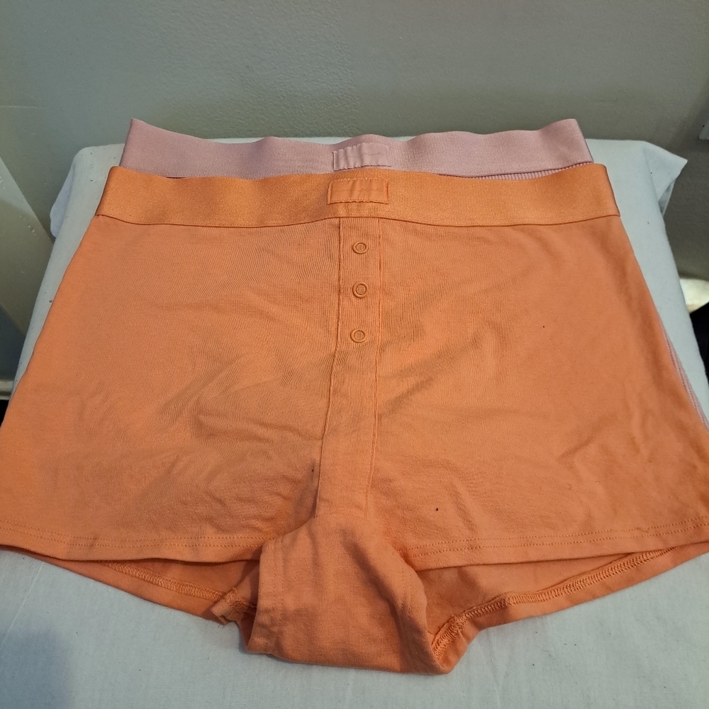 PINK Victoria's Secret Orange Boy Shorts Panties Intimates & Sleepwear Sz M 2 Ea